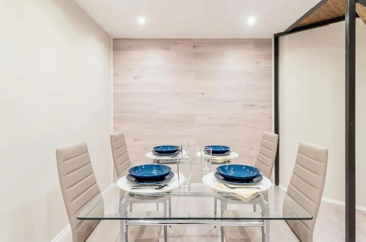 Akacfa 62 Dowtown 2Br Wifi+Ac Apartment Budapest