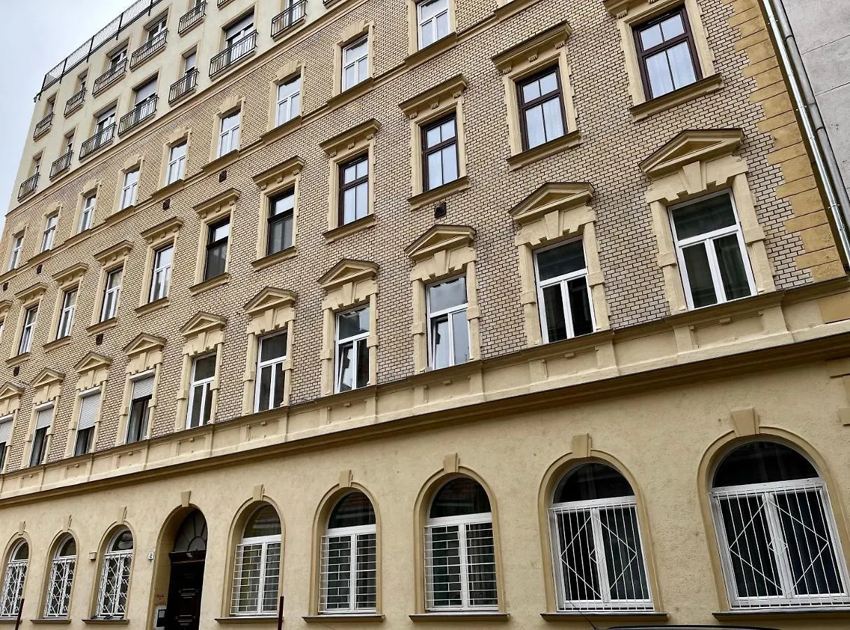 Akacfa 62 Dowtown 2Br Wifi+Ac Apartment Budapest